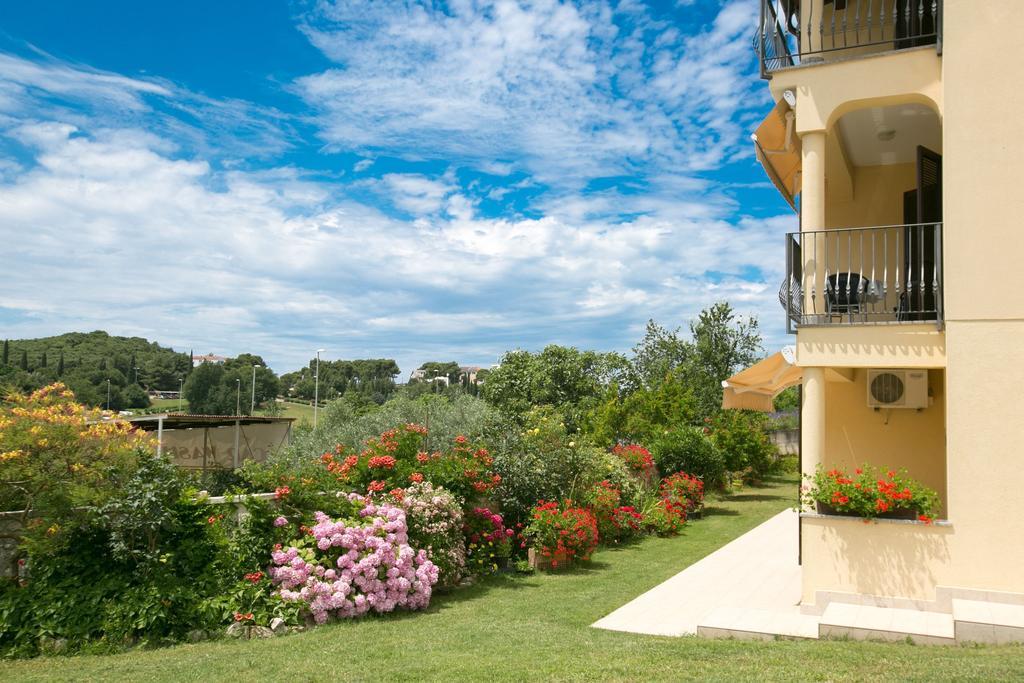 Apartments Nevenka Vrsar Exterior foto